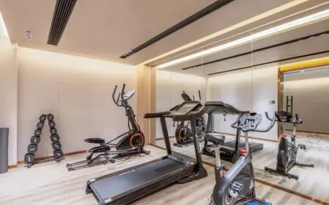 Elong Hotel (Guanqian Street · Pingjiang Road, Suzhou)
