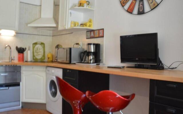 Appartement Le Grau-du-Roi, 1 pièce, 4 personnes - FR-1-250-127