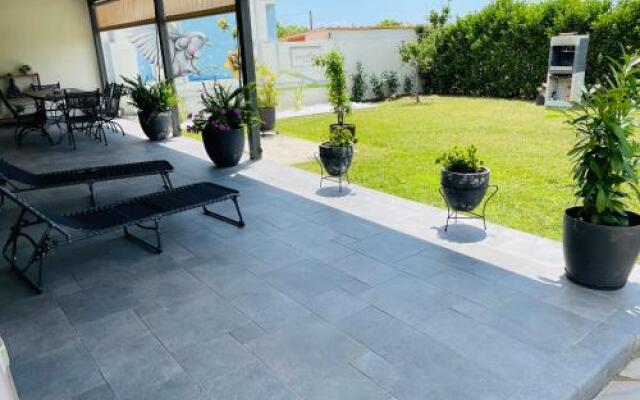 Aurelia Home