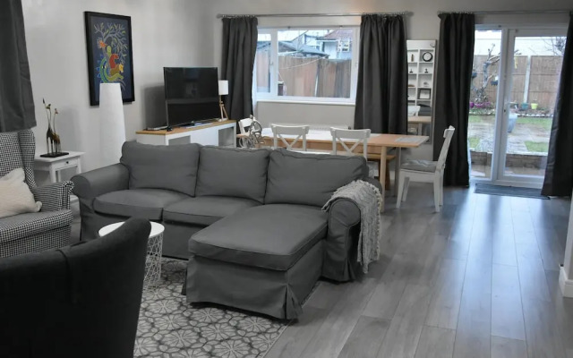 Charming Wembley Home Near Wembley Stadium