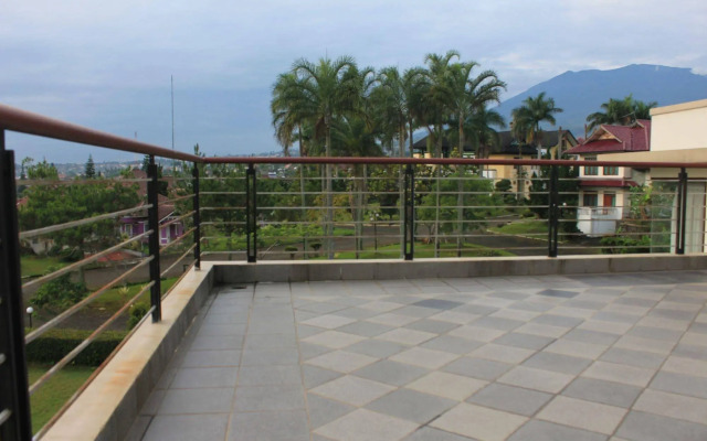 Villa Sophia Cimacan Puncak