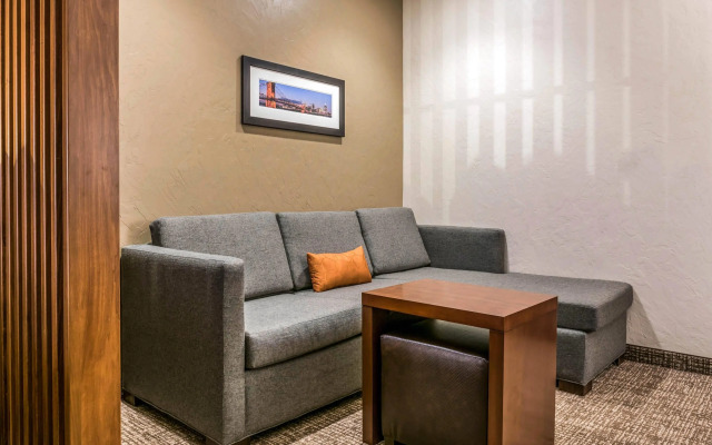 Comfort Suites Florence - Cincinnati South