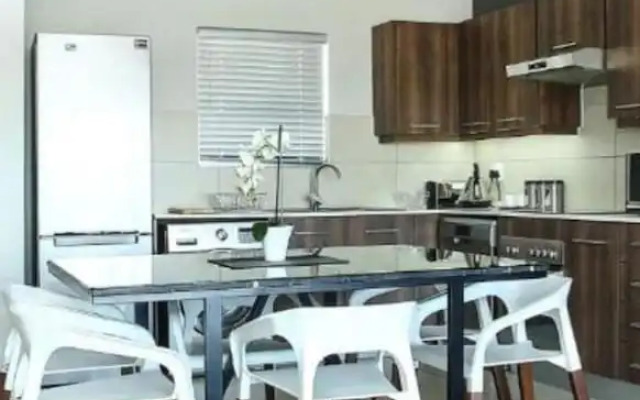 Luxury Apartment in Sandown