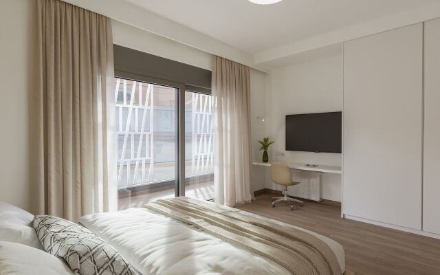 One Bedroom Apartment with Spacious Living Area