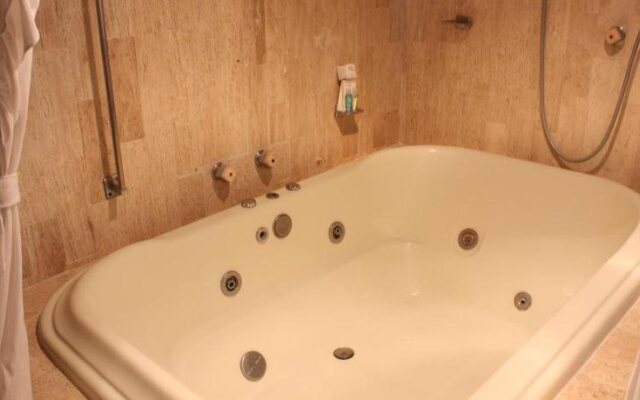 Hotel Cantalagua Inn