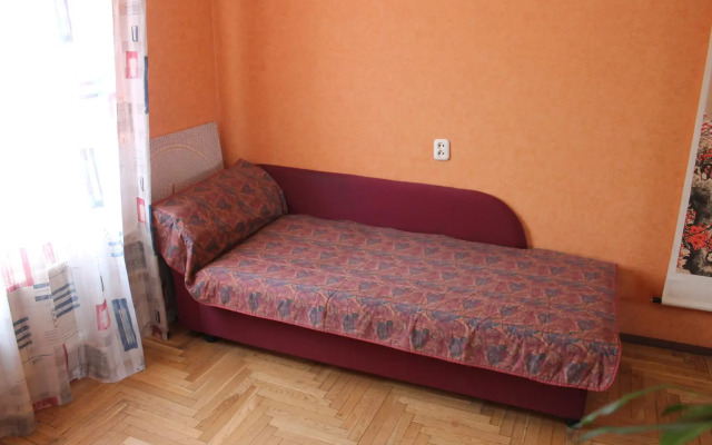 Guest house at 46 Lesnoy Prospekt