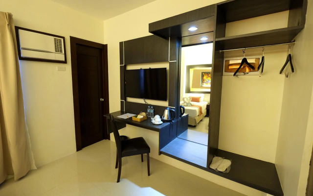 Southpole Central Hotel