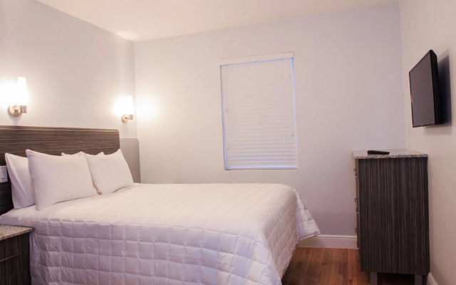 Caribbean Resort Suites
