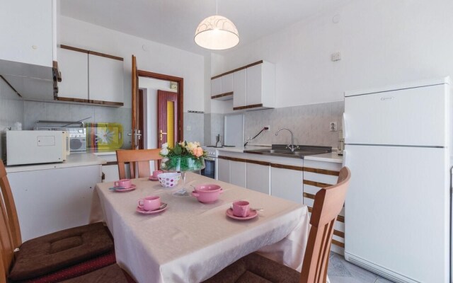 Nice Home in Kastelir With Wifi and 2 Bedrooms