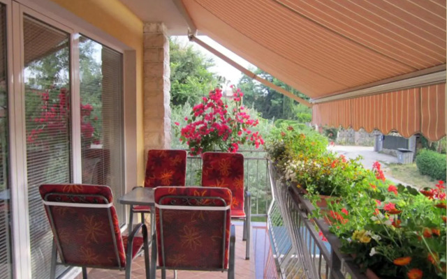 Apartments Tomišić