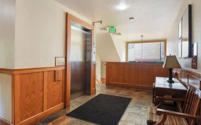 Northstar Beauty Studio Condo in Heart of Resort