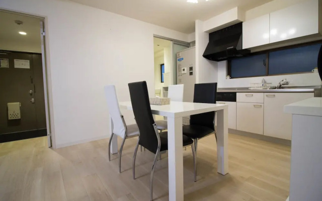 Intercity Osaka Service Apartment