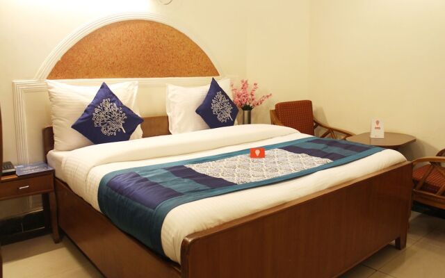 OYO 3585 near Galleria