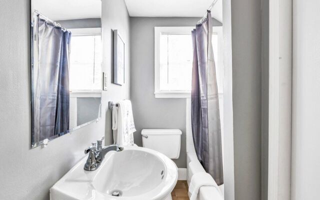 Charming LaVista bungalow