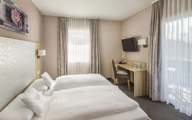 Invite Hotel Löwen Freiburg