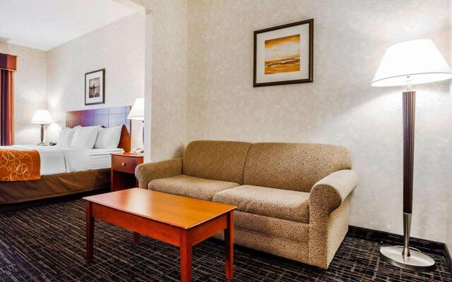 Comfort Suites Independence - Kansas City