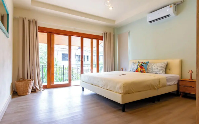 House Near Beach table TennisPool V230