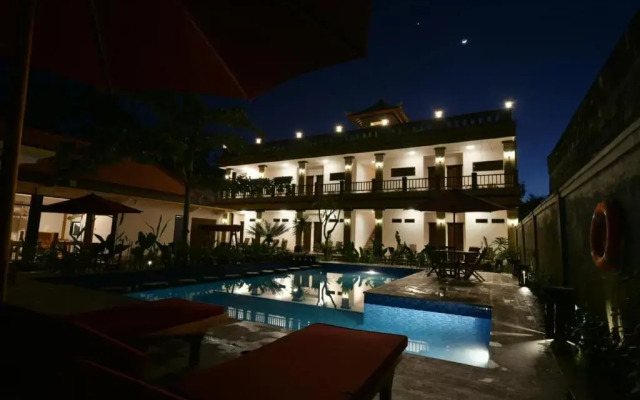 Saka Boutique Hotel