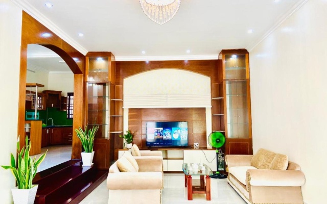 Châu Homestay - Vũng Tàu Biệt Thự 12D Lạc Long Quân – Lobby – Vung Tau