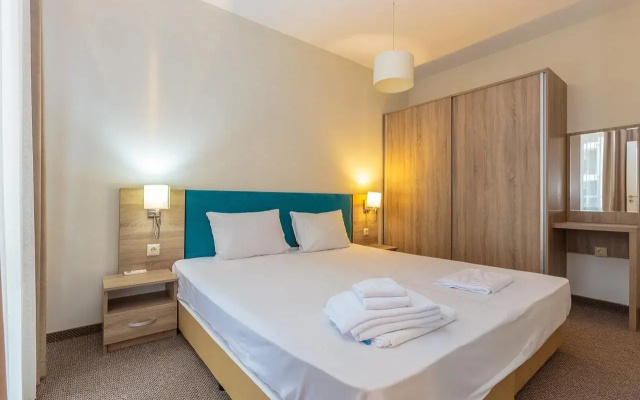 Apart Hotel Tarsis Club
