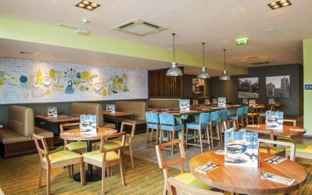 Premier Inn Luton Town Centre