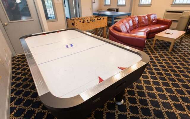 The Corsair & Cross Rip Oceanfront Resort