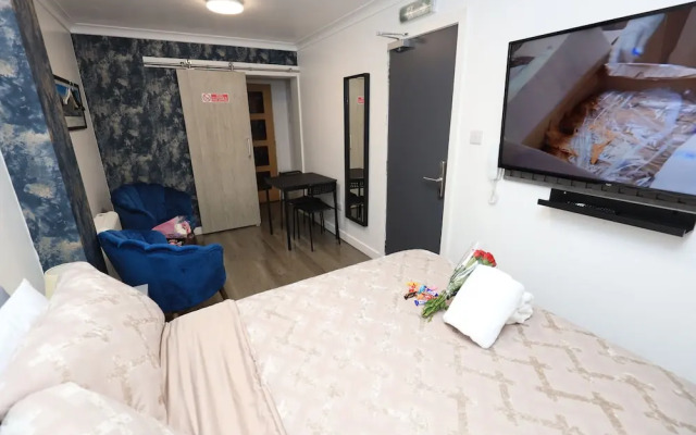 VR Apartments
