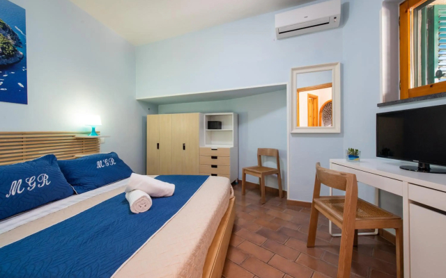 Marina Grande Residence