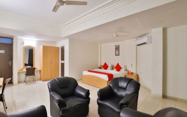 Capital O 16350 Infocity Club And Resort