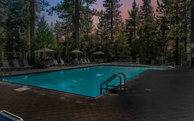 Kingswood Village Escape For 4