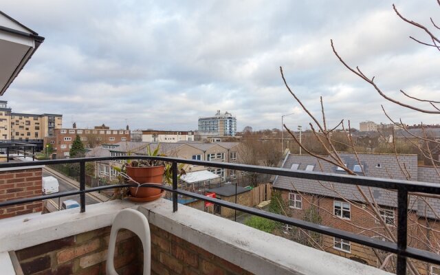 Spacious Flat Minutes from Kings Cross