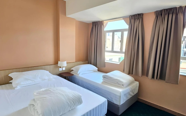 Man Va Hotel