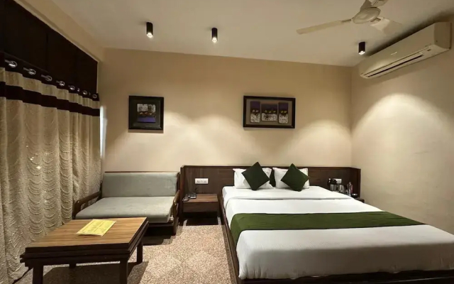 Hotel Mount Regency