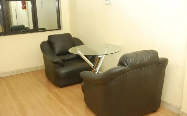 Hotel Adhi Residency - Cleanliness & Friendliness Room VL Vardharaja Temple