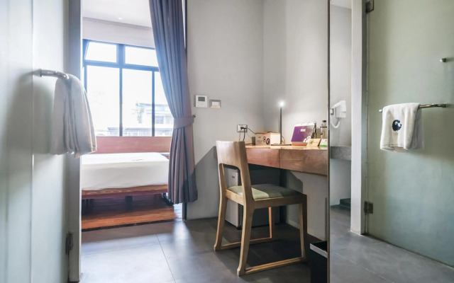 Kokotel Bangkok Surawong