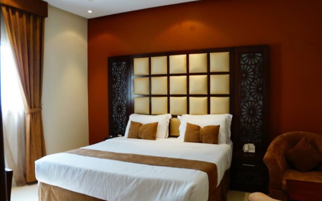 Naiara Maahad Eledara Elnsaey