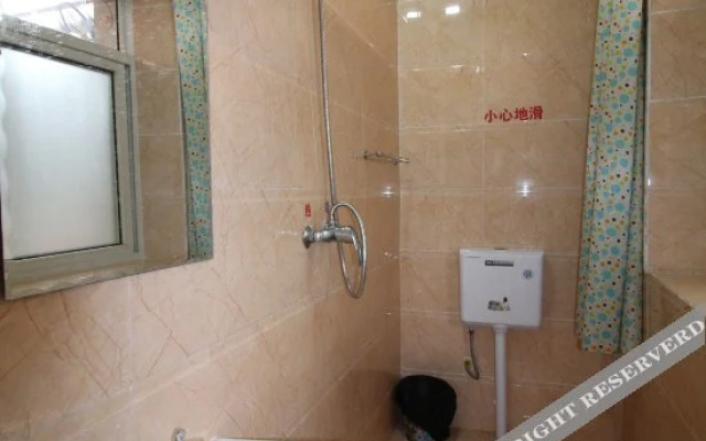Laoyuzhai Fisher Hostel
