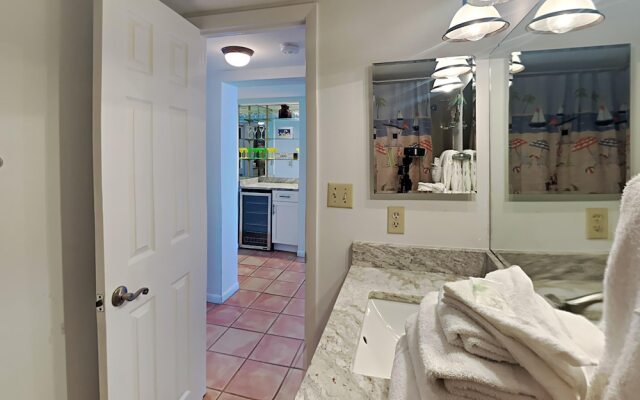 Emerald Towers by Southern Vacation Rentals