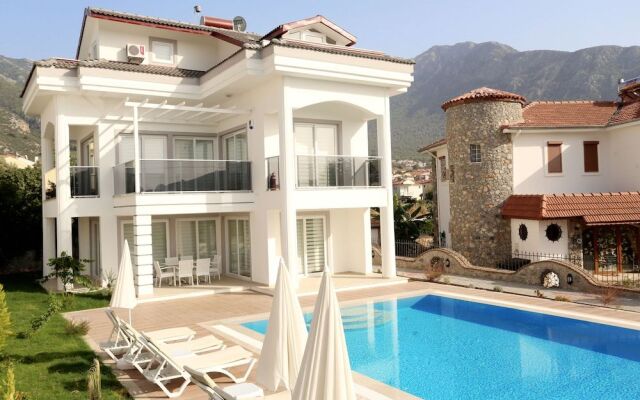 Orka Twin Villas
