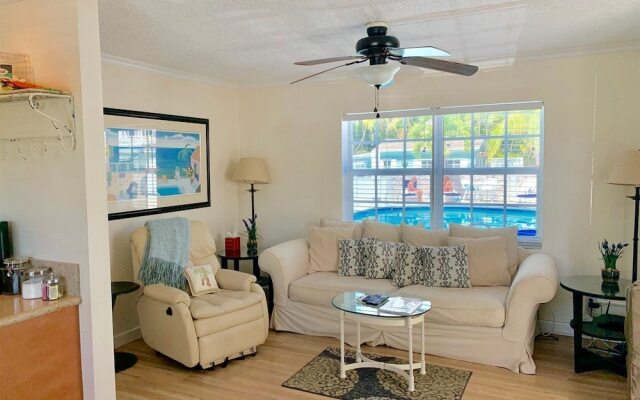 Saratoga Frank`s Key West Experience