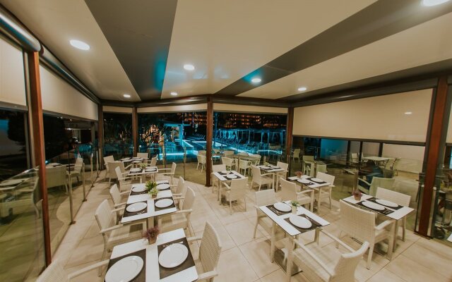 Sanom Beach Resort - Adults Only