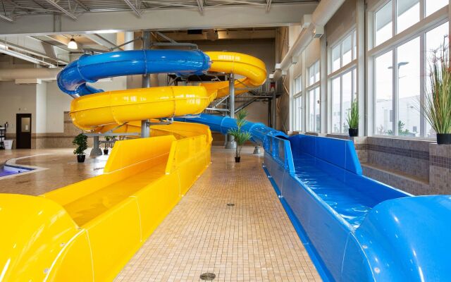 Pomeroy Inn & Suites Prince George