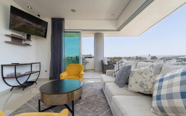 Brand new 2 Bedroom 2 Bath condo with rooftop pool Camino Viejo 403