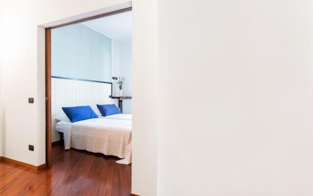 MyHomeInComo - Santa Chiara Apartment