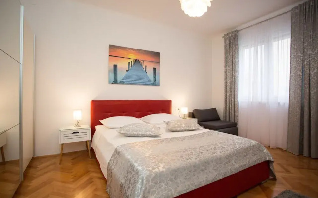 Apartment Split