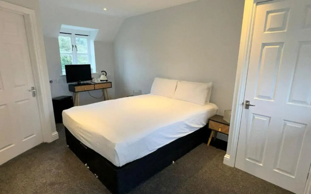 Marsh Farm Hotel