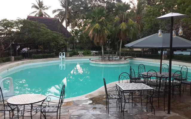 Makuti Villas Resort