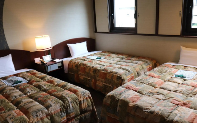Tokyo Inn