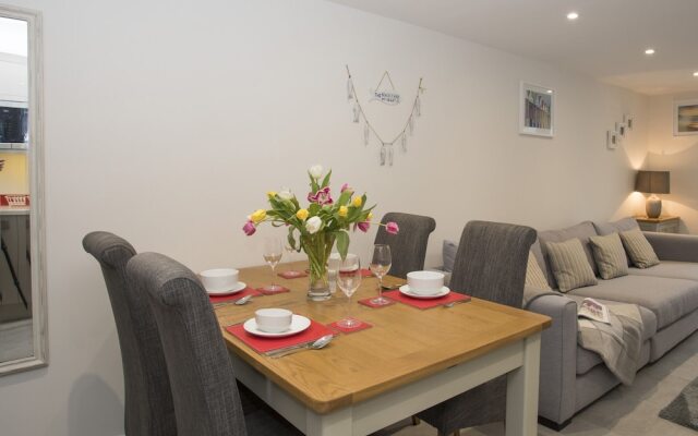 The Hideaway - Benllech