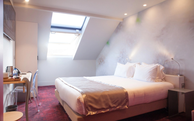 Hotel Sixteen Paris Montrouge